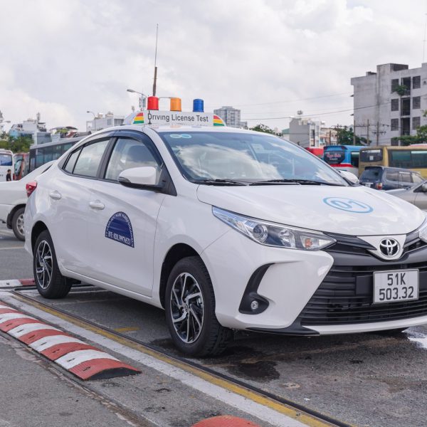 học thực hành lái xe